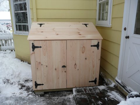 trashbin11 (46K)